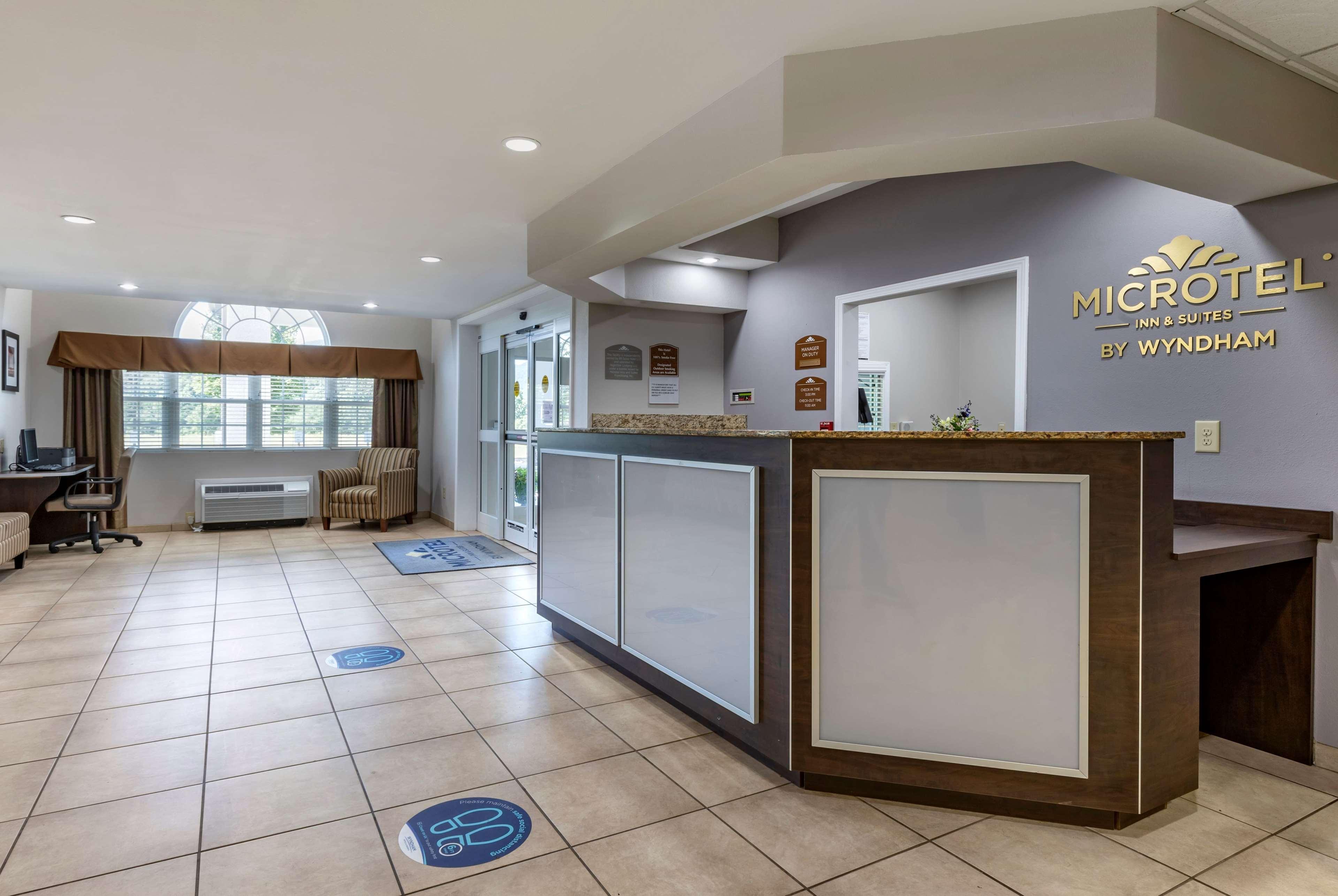 Microtel Inn & Suites Dillsboro/Sylva Buitenkant foto