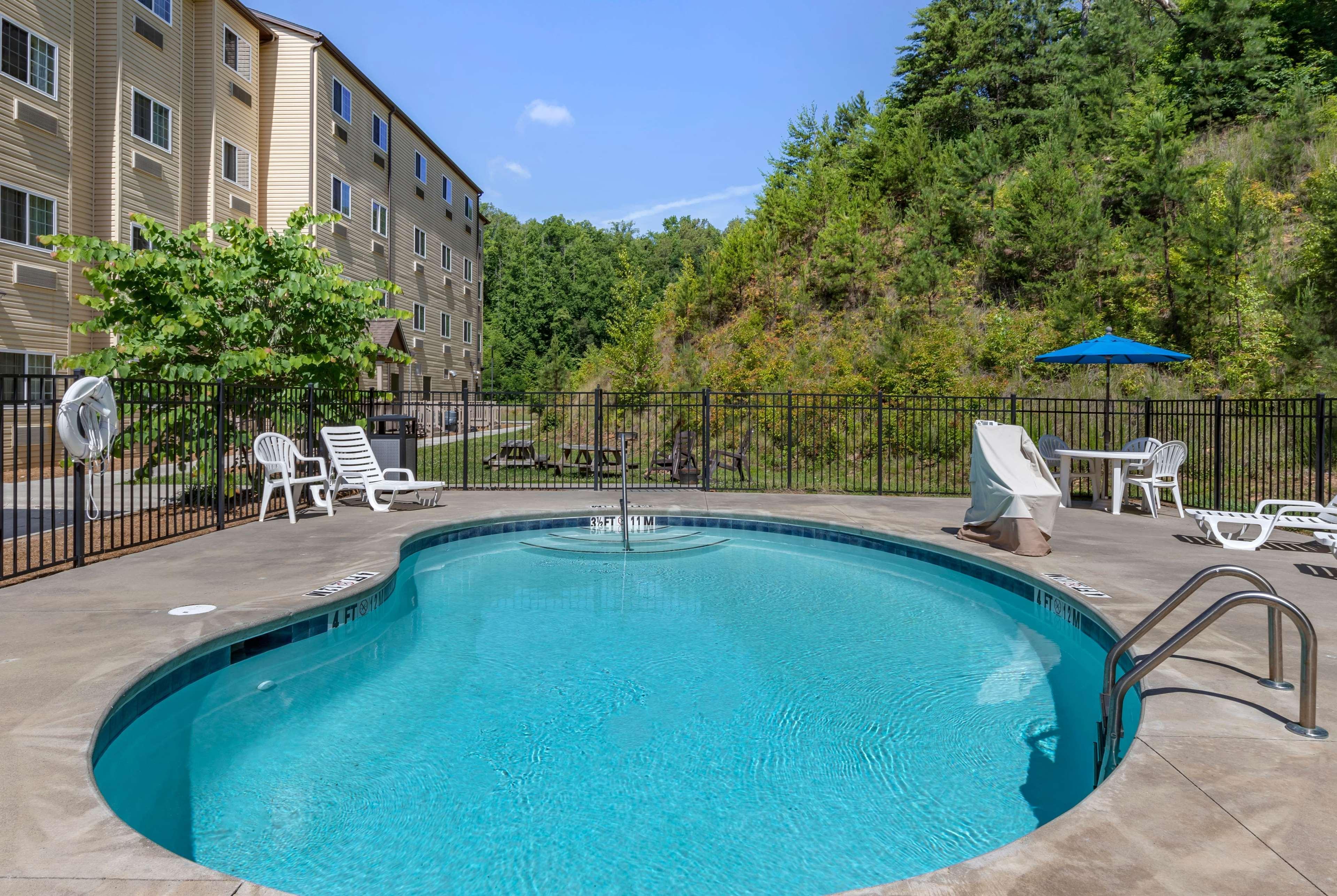 Microtel Inn & Suites Dillsboro/Sylva Buitenkant foto